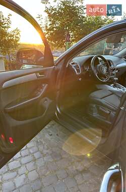 Внедорожник / Кроссовер Audi Q5 2016 в 