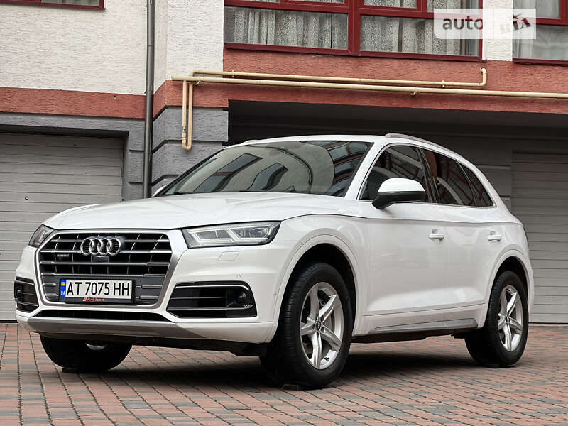 Позашляховик / Кросовер Audi Q5 2017 в Івано-Франківську