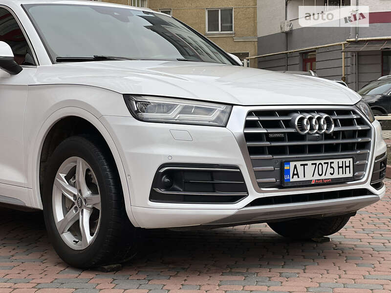 Позашляховик / Кросовер Audi Q5 2017 в Івано-Франківську