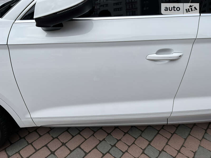 Позашляховик / Кросовер Audi Q5 2017 в Івано-Франківську