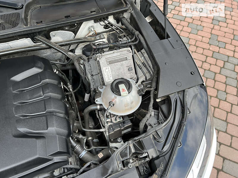 Позашляховик / Кросовер Audi Q5 2017 в Івано-Франківську
