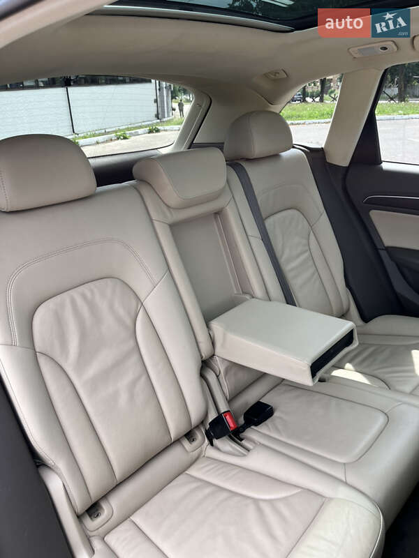 Внедорожник / Кроссовер Audi Q5 2014 в Ровно