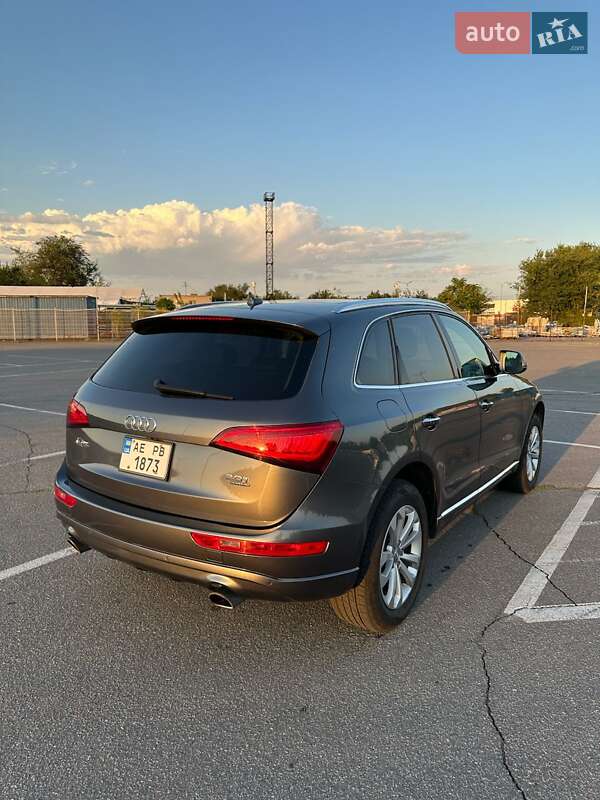 Позашляховик / Кросовер Audi Q5 2015 в Дніпрі