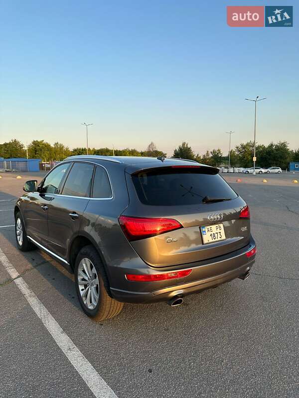 Позашляховик / Кросовер Audi Q5 2015 в Дніпрі
