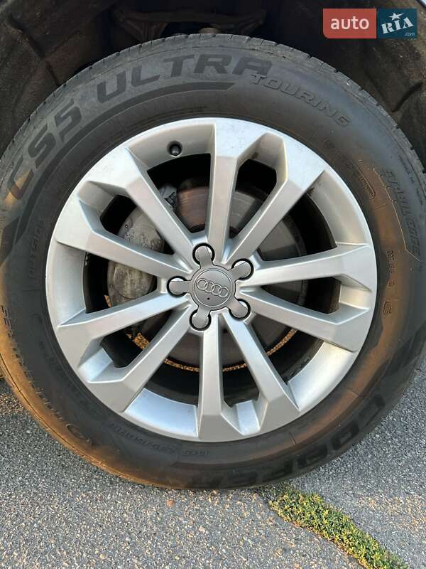 Позашляховик / Кросовер Audi Q5 2015 в Дніпрі