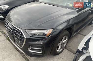 Позашляховик / Кросовер Audi Q5 2021 в 