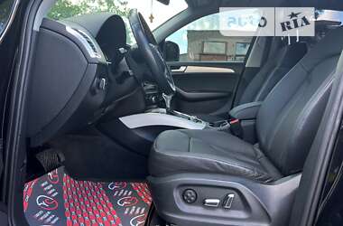 Внедорожник / Кроссовер Audi Q5 2016 в 
