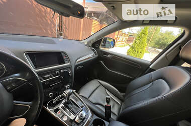 Внедорожник / Кроссовер Audi Q5 2016 в 