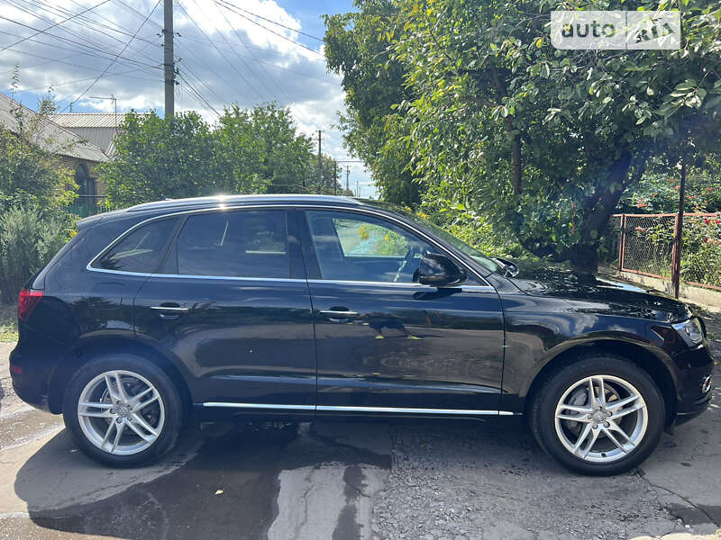 Позашляховик / Кросовер Audi Q5 2016 в Петропавлівці