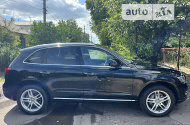 Внедорожник / Кроссовер Audi Q5 2016 в 
