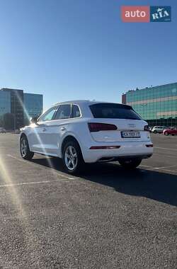 Внедорожник / Кроссовер Audi Q5 2017 в Киеве