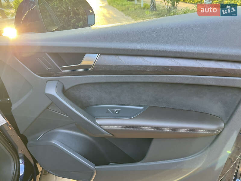 Позашляховик / Кросовер Audi Q5 2018 в Одесі