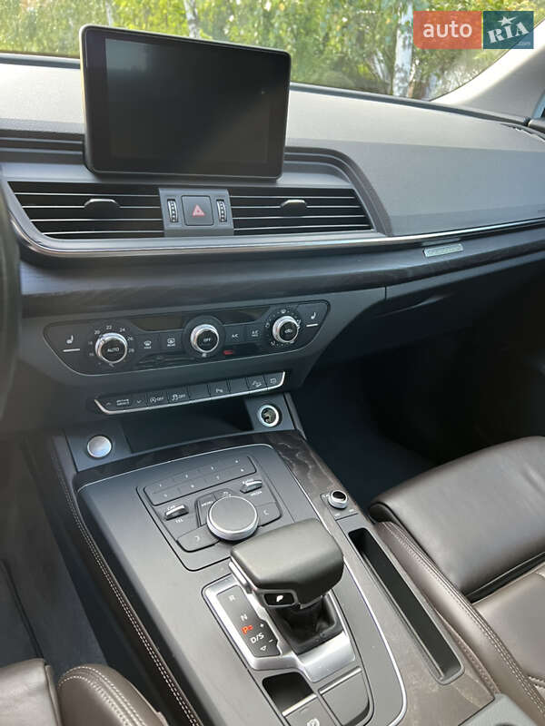 Позашляховик / Кросовер Audi Q5 2018 в Одесі