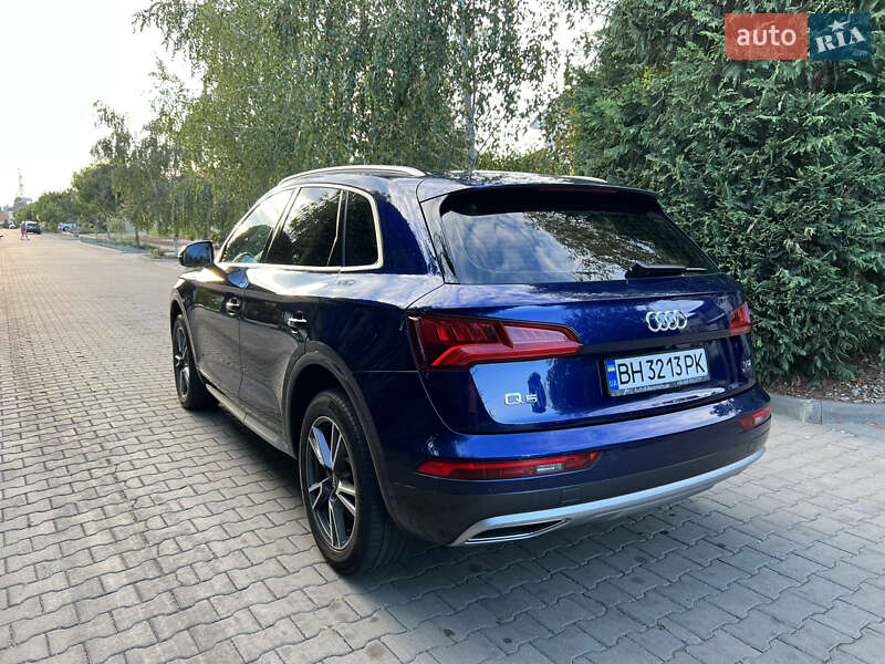 Позашляховик / Кросовер Audi Q5 2018 в Одесі