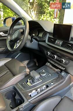Внедорожник / Кроссовер Audi Q5 2018 в 