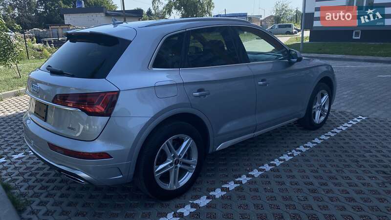 Внедорожник / Кроссовер Audi Q5 2020 в Полтаве