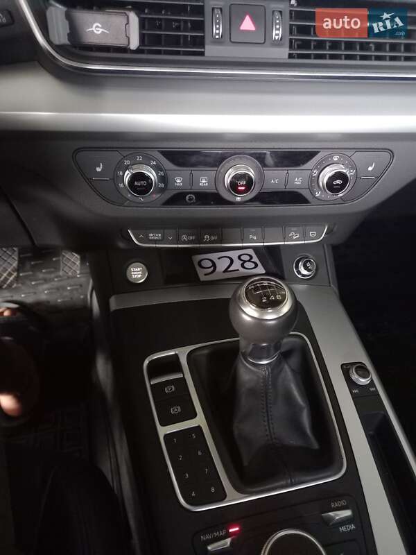 Внедорожник / Кроссовер Audi Q5 2018 в Киеве