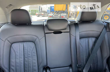 Позашляховик / Кросовер Audi Q5 2017 в 