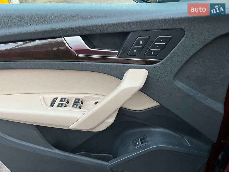 Позашляховик / Кросовер Audi Q5 2020 в Харкові