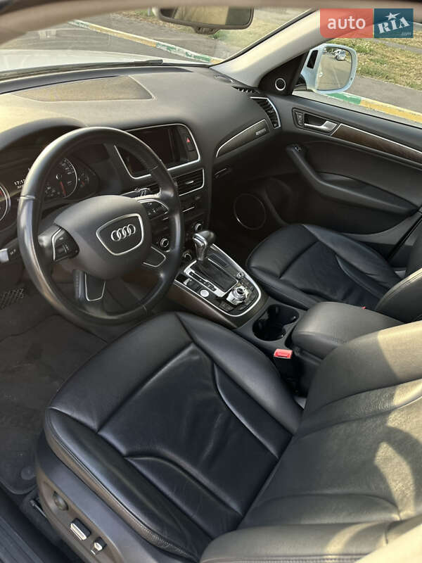 Внедорожник / Кроссовер Audi Q5 2015 в Киеве