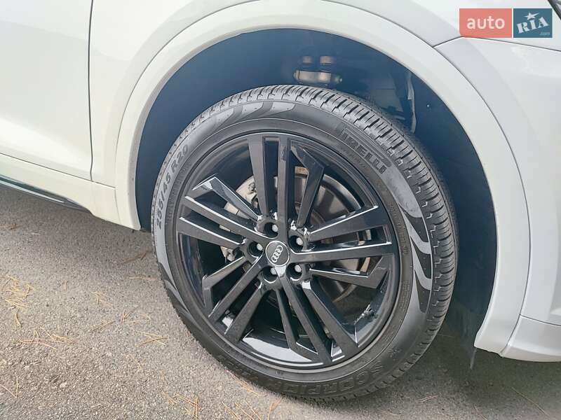 Внедорожник / Кроссовер Audi Q5 2017 в Борисполе