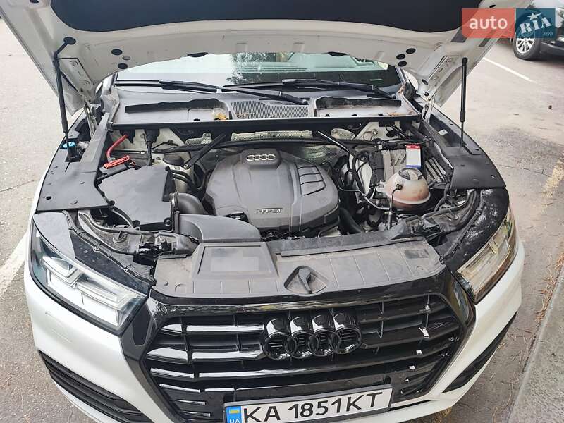 Внедорожник / Кроссовер Audi Q5 2017 в Борисполе