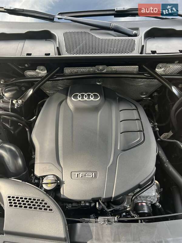 Внедорожник / Кроссовер Audi Q5 2018 в Смеле