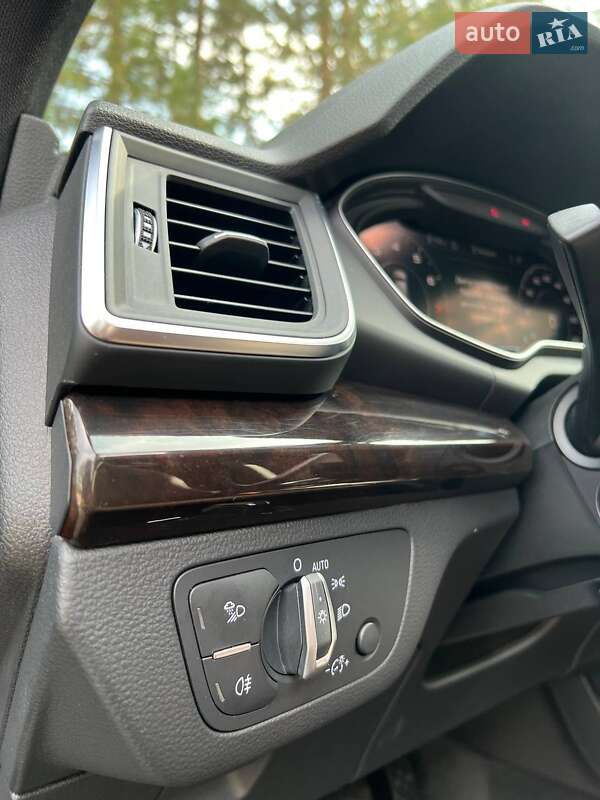 Внедорожник / Кроссовер Audi Q5 2018 в Смеле