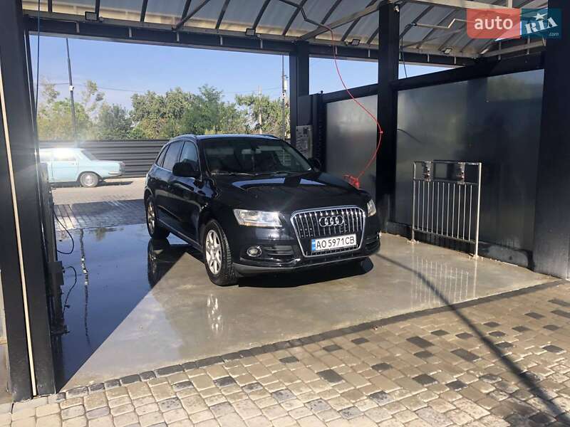 Внедорожник / Кроссовер Audi Q5 2013 в Берегово