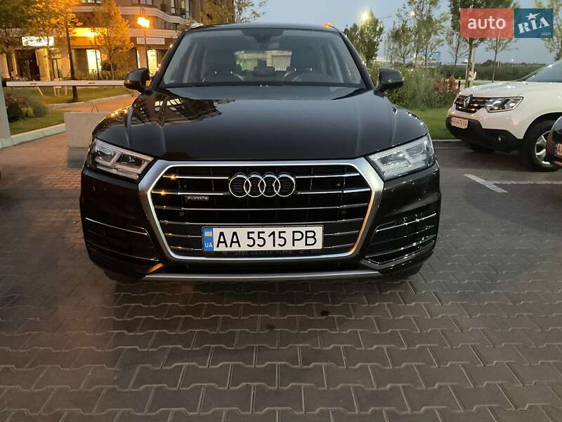 Внедорожник / Кроссовер Audi Q5 2017 в Киеве