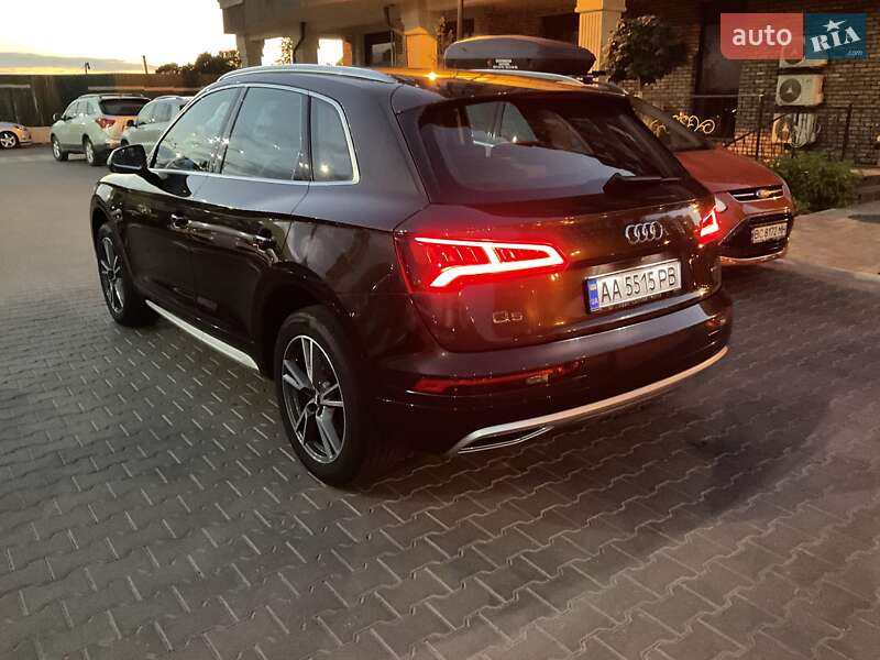 Внедорожник / Кроссовер Audi Q5 2017 в Киеве