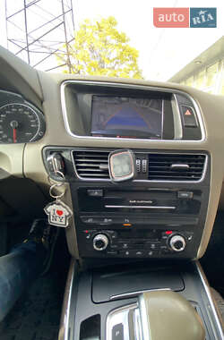 Внедорожник / Кроссовер Audi Q5 2012 в 