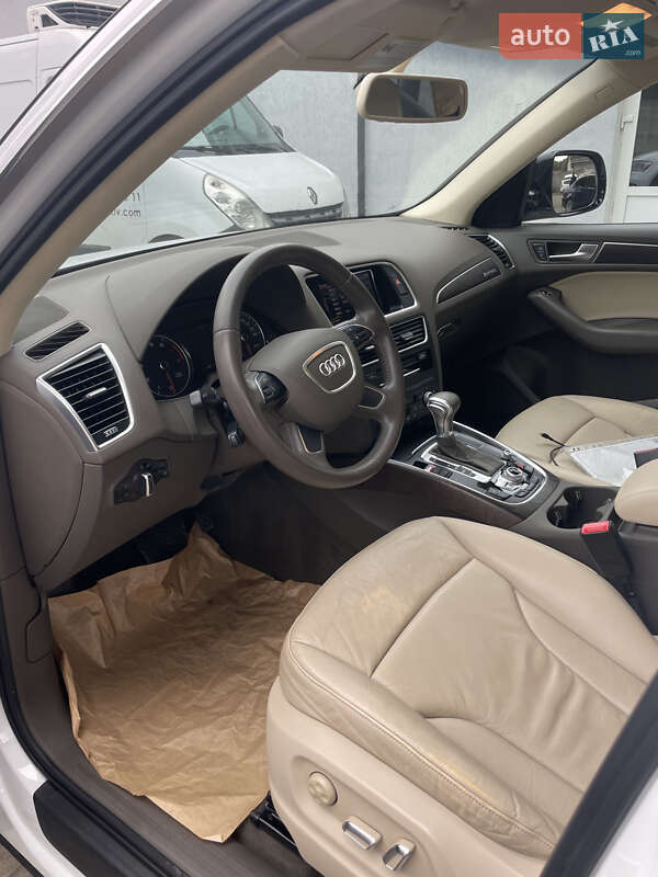 Внедорожник / Кроссовер Audi Q5 2015 в Львове
