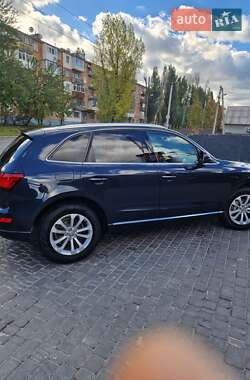 Внедорожник / Кроссовер Audi Q5 2015 в Каменском