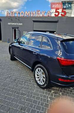 Внедорожник / Кроссовер Audi Q5 2015 в 
