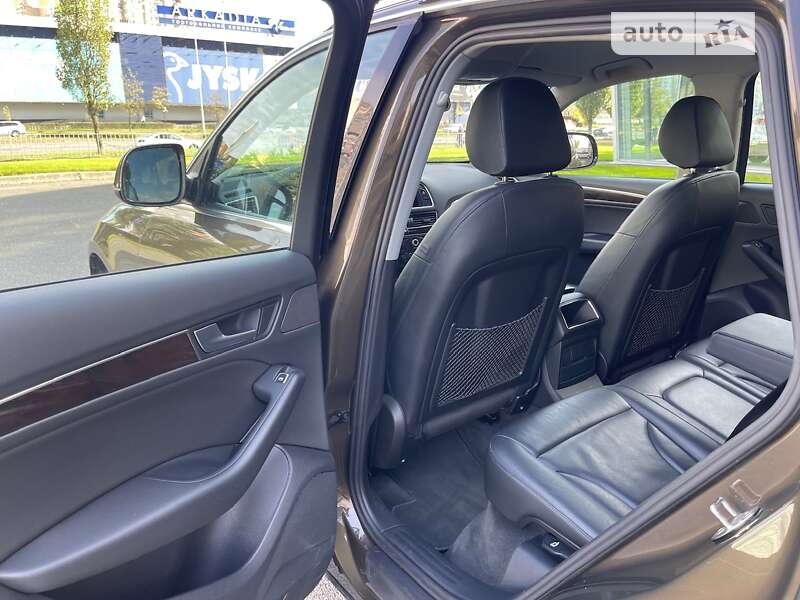 Позашляховик / Кросовер Audi Q5 2012 в Києві