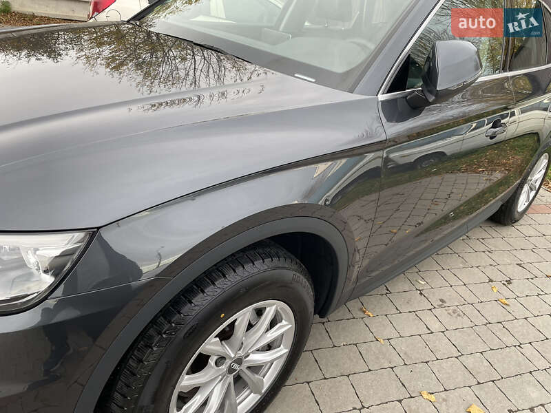 Внедорожник / Кроссовер Audi Q5 2019 в Ивано-Франковске