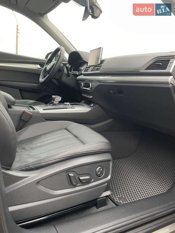Внедорожник / Кроссовер Audi Q5 2019 в Ивано-Франковске