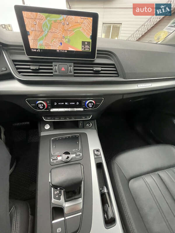 Внедорожник / Кроссовер Audi Q5 2019 в Ивано-Франковске