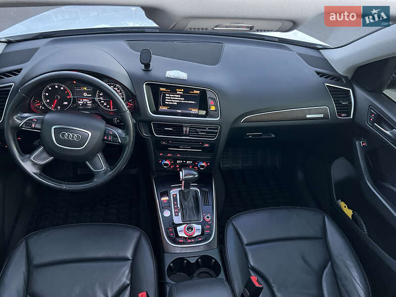 Внедорожник / Кроссовер Audi Q5 2015 в Одессе