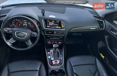 Внедорожник / Кроссовер Audi Q5 2015 в 