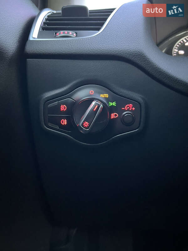 Внедорожник / Кроссовер Audi Q5 2015 в Одессе