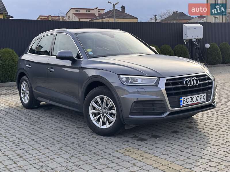 Внедорожник / Кроссовер Audi Q5 2020 в Львове