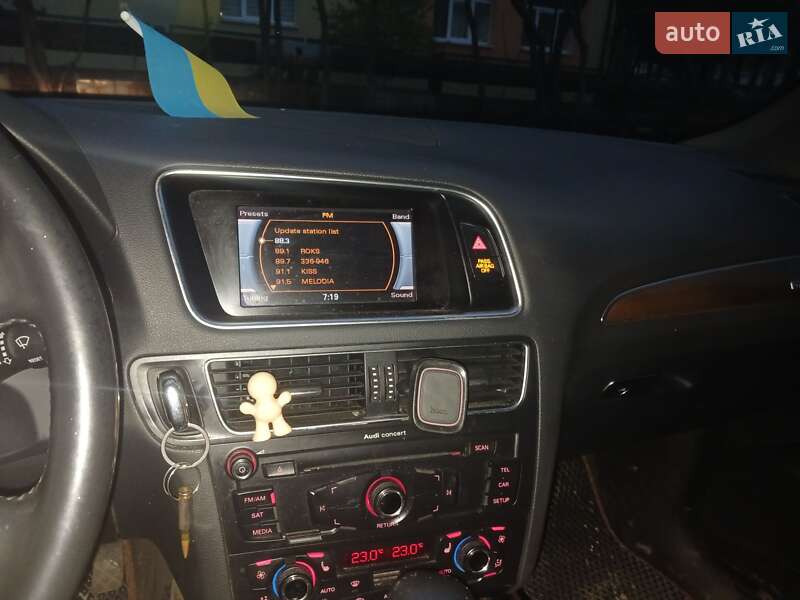 Внедорожник / Кроссовер Audi Q5 2011 в Львове