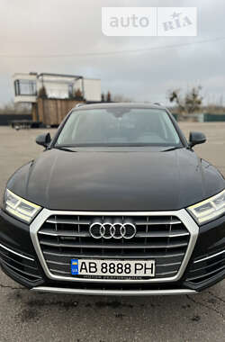Внедорожник / Кроссовер Audi Q5 2017 в 