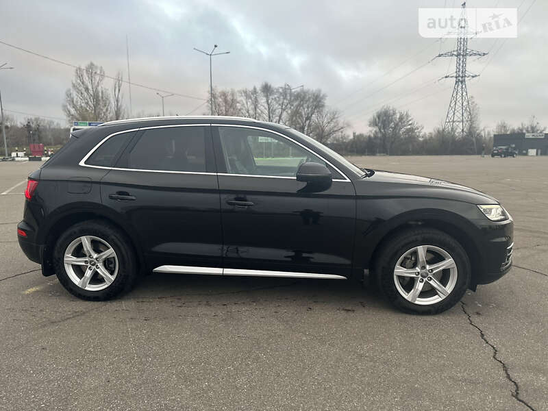 Внедорожник / Кроссовер Audi Q5 2017 в Виннице