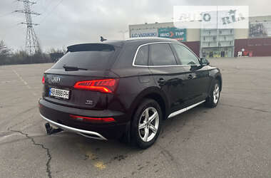 Внедорожник / Кроссовер Audi Q5 2017 в 