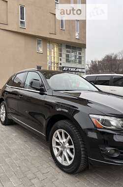 Внедорожник / Кроссовер Audi Q5 2012 в 