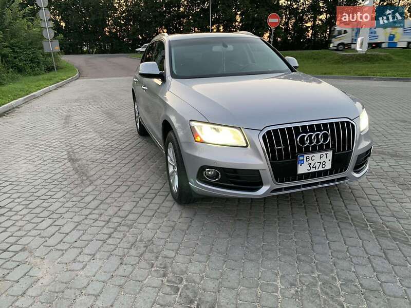Позашляховик / Кросовер Audi Q5 2015 в Стрию