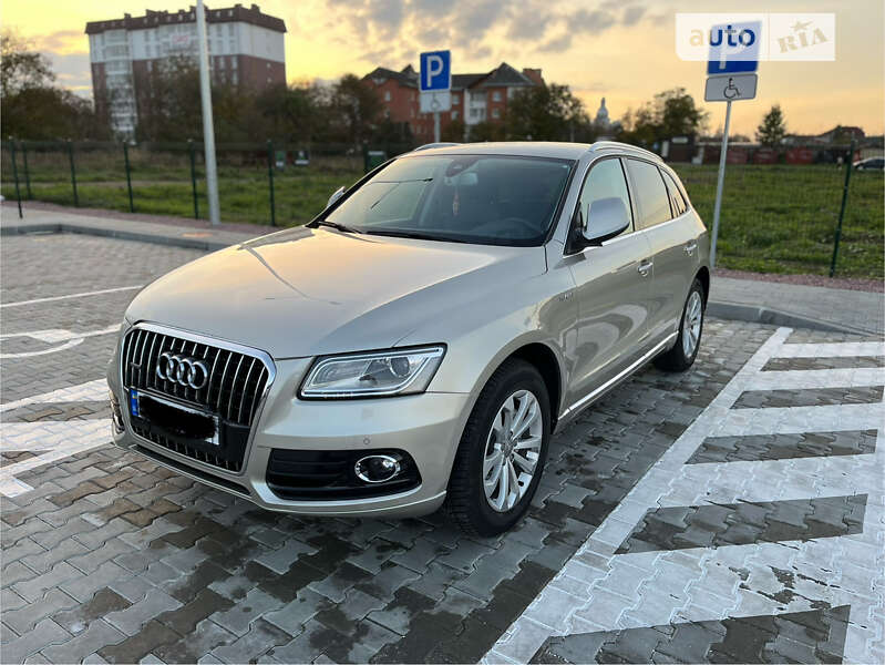 Внедорожник / Кроссовер Audi Q5 2013 в 